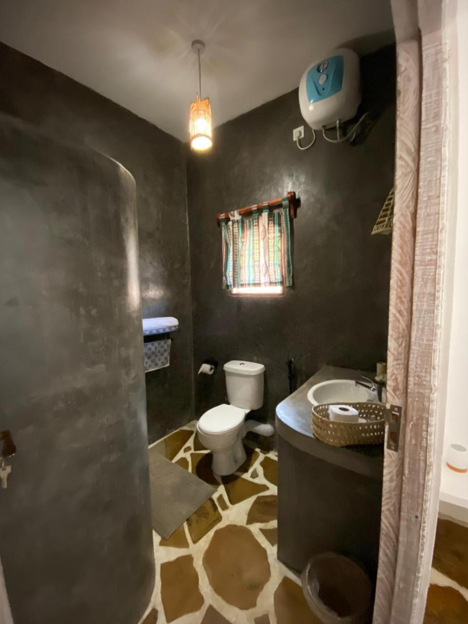 Red Land House Bed & Breakfast Watamu Dış mekan fotoğraf