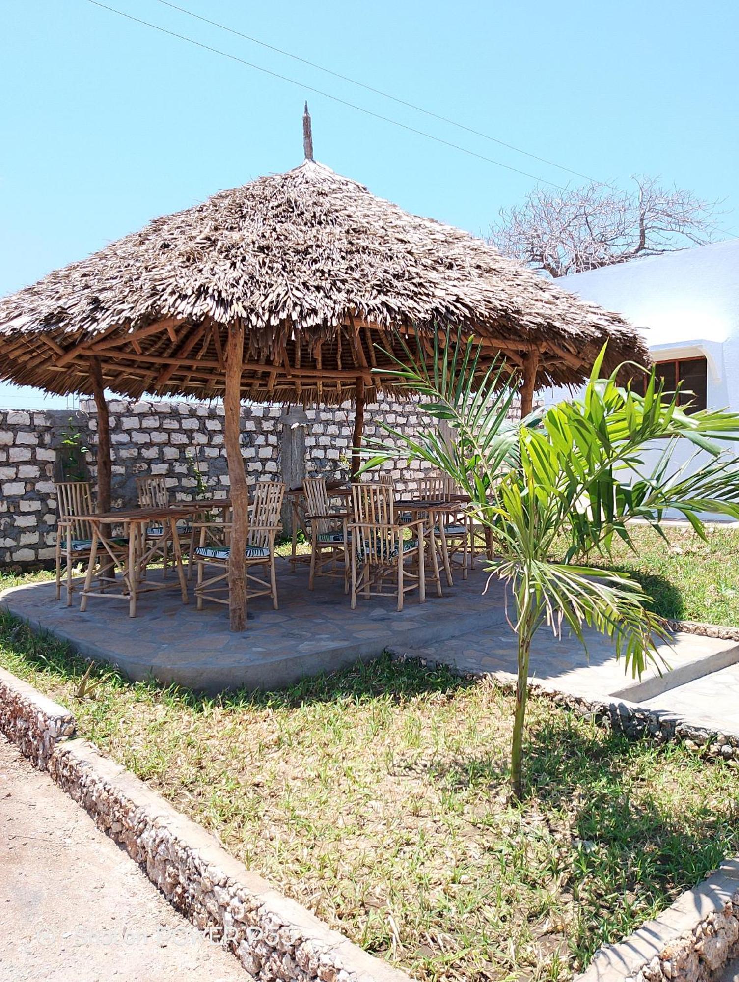 Red Land House Bed & Breakfast Watamu Dış mekan fotoğraf